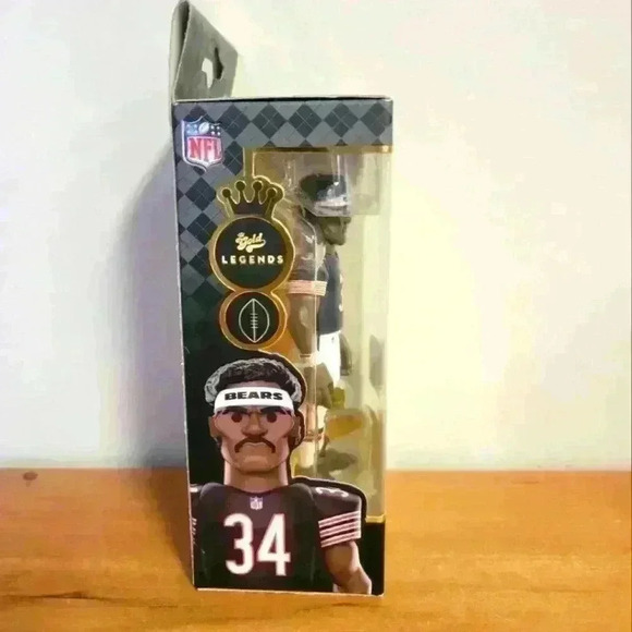 Funko gold NFL legends Walter Payton Chicago Bears - Picture 6 of 6